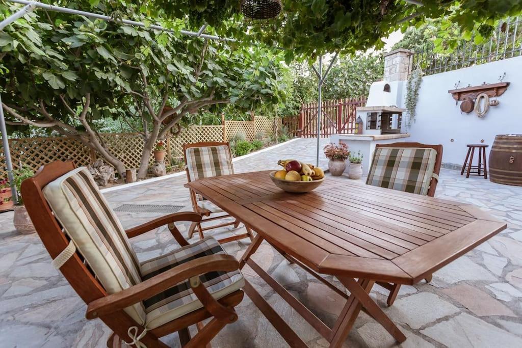 Serenity Studio For Couples Asgourou Bagian luar foto